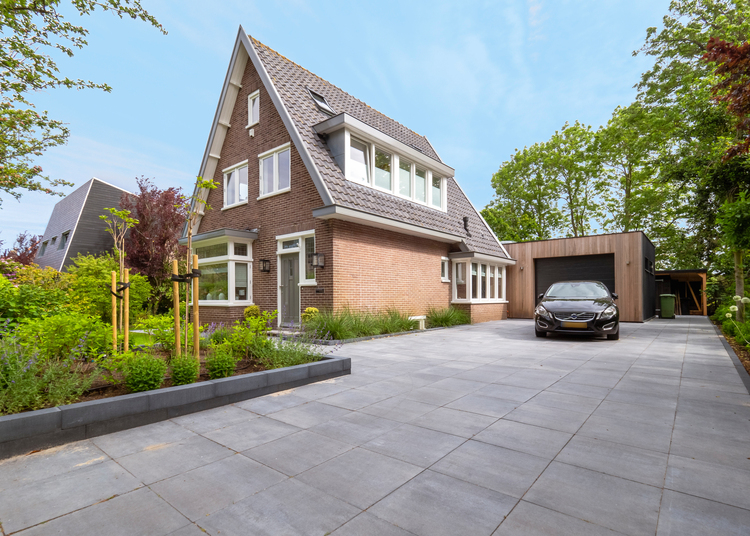 Vrijstaande woning met garage in Heiloo