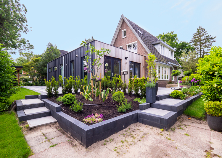 Moderne aanbouw in Heiloo