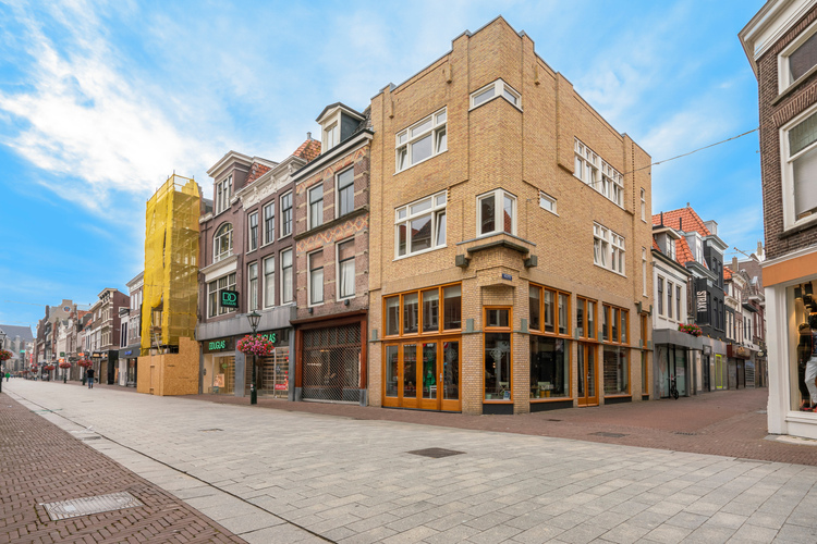 Renovatie buitenzijde van bedrijfspanden, winkels en woningen